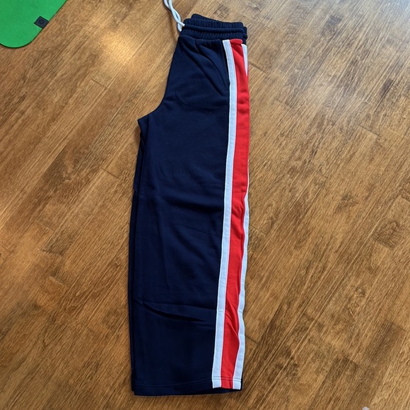 Garage Women’s Sweatpants size M - Picture 2 of 5